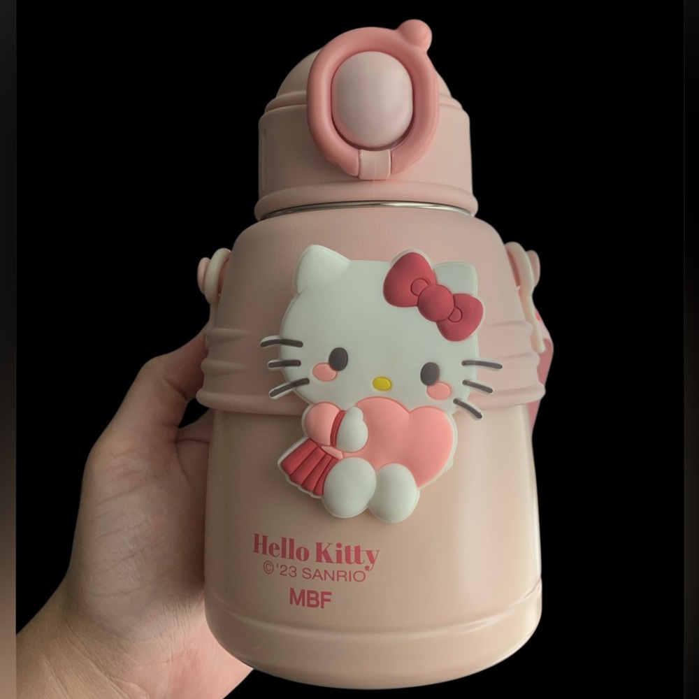 Sanrio Pink Bottle with Hello Kitty Design